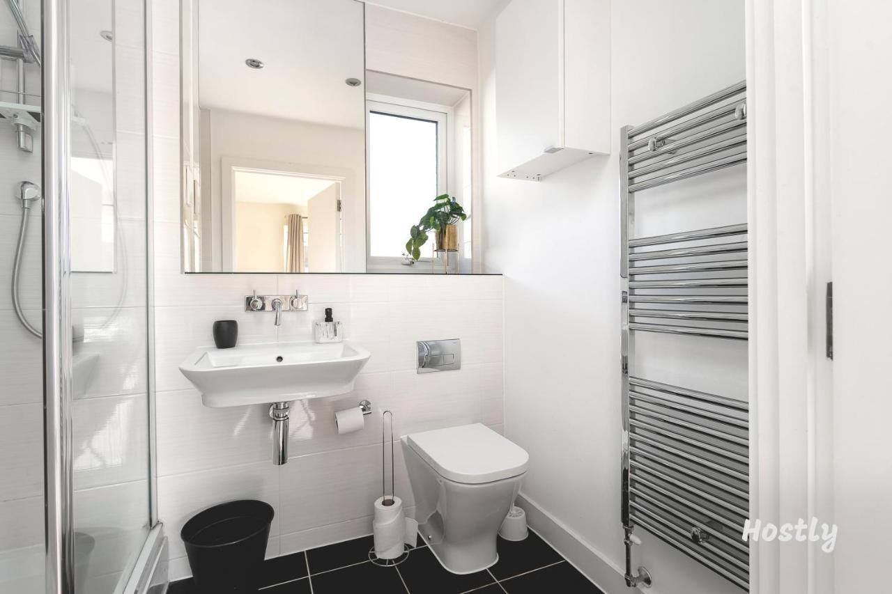 Puffin Way - Comfortable, Spacious House With Parking Reading Kültér fotó