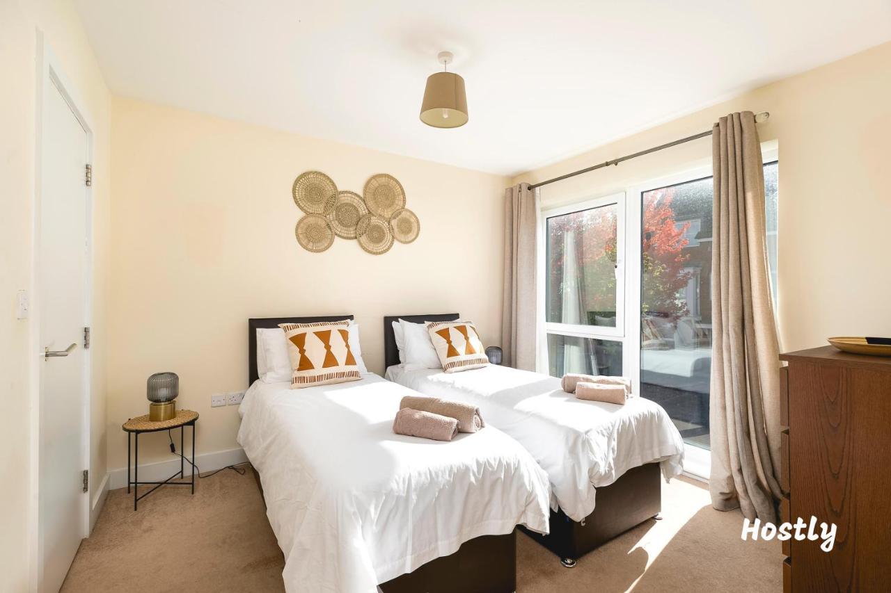 Puffin Way - Comfortable, Spacious House With Parking Reading Kültér fotó